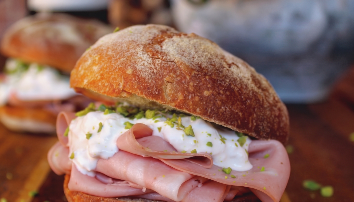 Mortadella Brontesella™  formato da 1kg